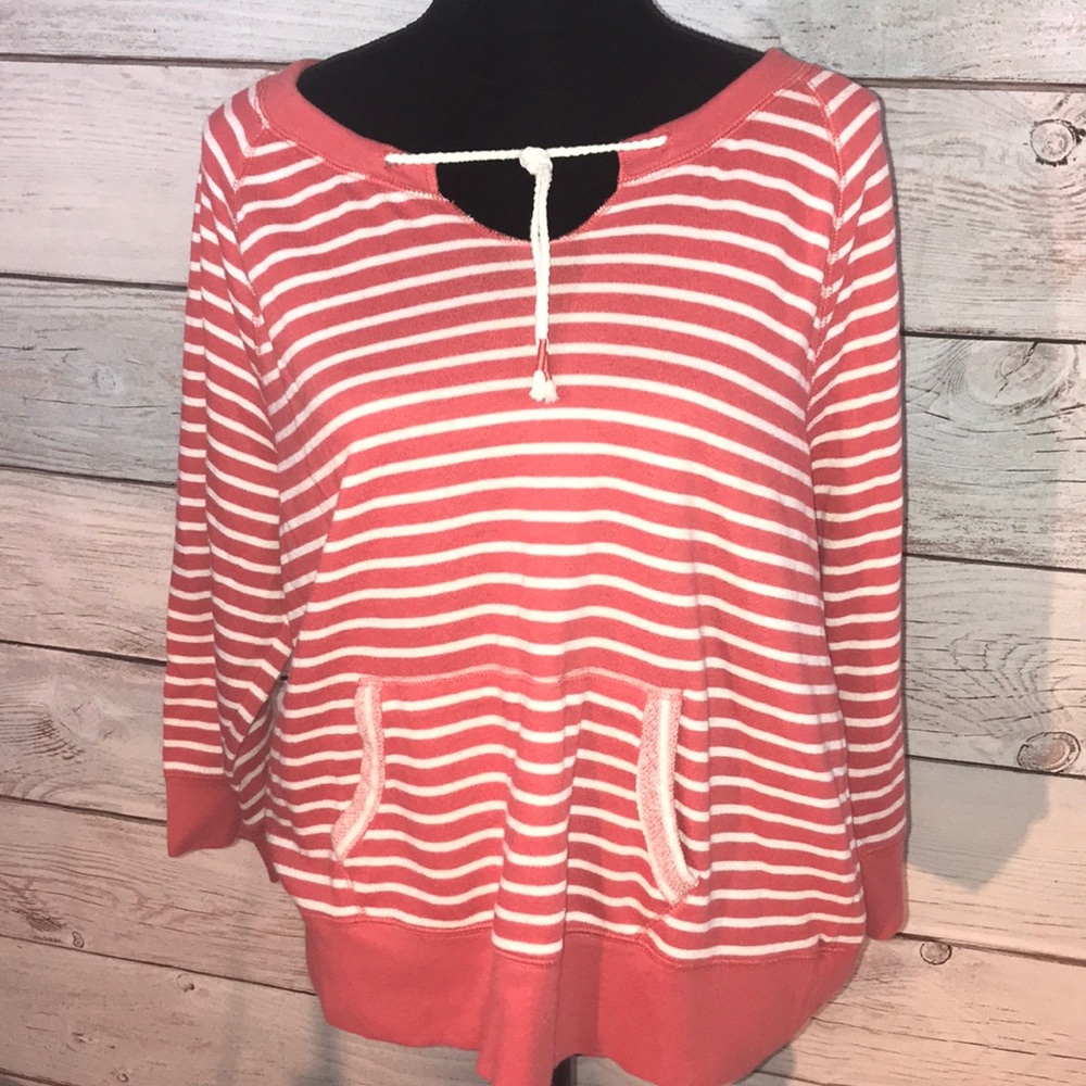 XL Sonoma V neck striped sweatshirt top. Nautical feel. Front pouch pocket